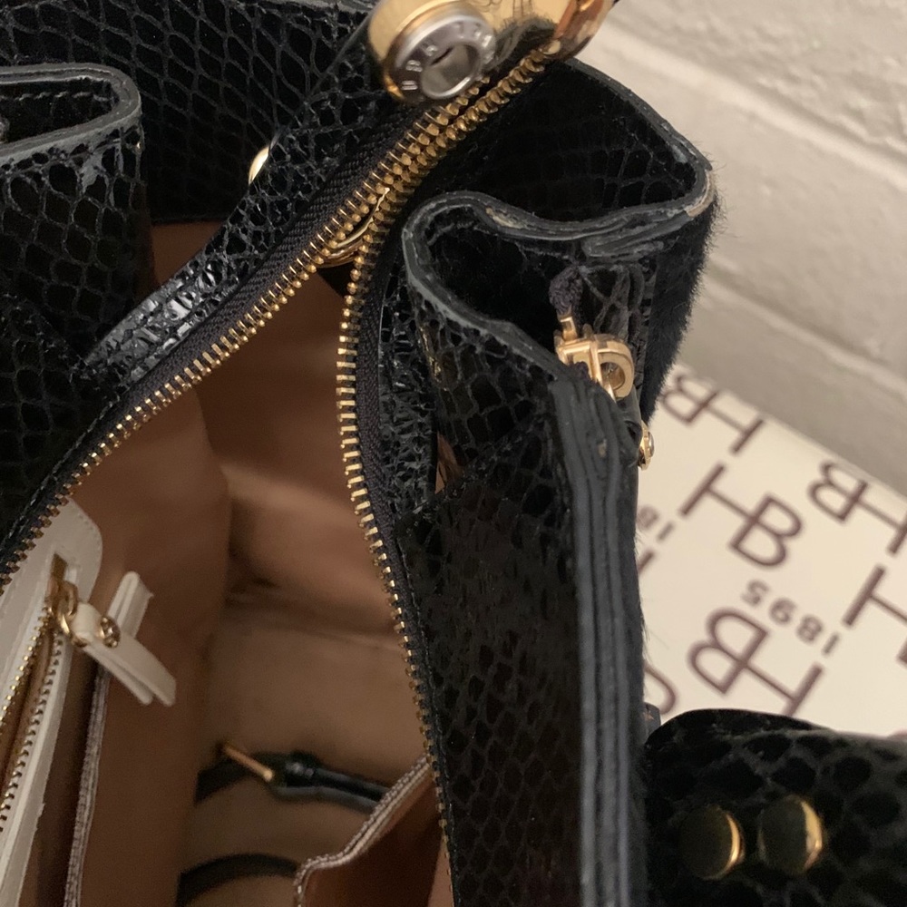 ❌❤️SOLD❌❤️Henri bendel A list satchel - Picture 11 of 15